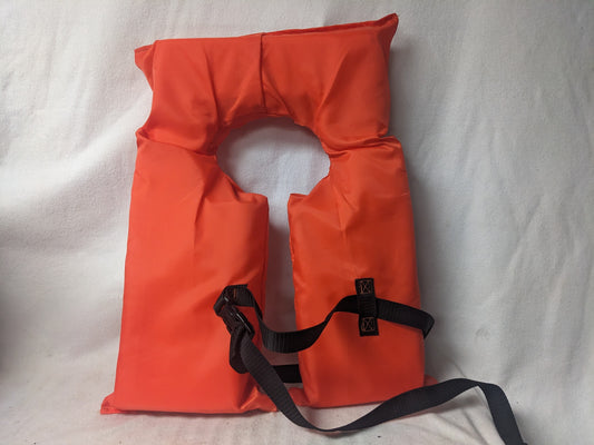 Stearns Horseshoe Type III PFD Floatation Aid Size Youth Color Orange Used