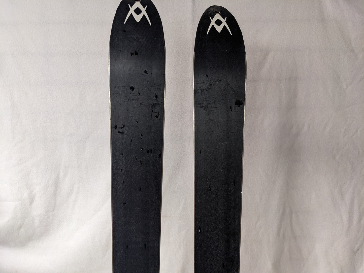 Volkl Mountain M30 XC - Telemark - Cross Country Skis with 75 Mm Bindings Size 189 Cm Color Yellow Condition Used