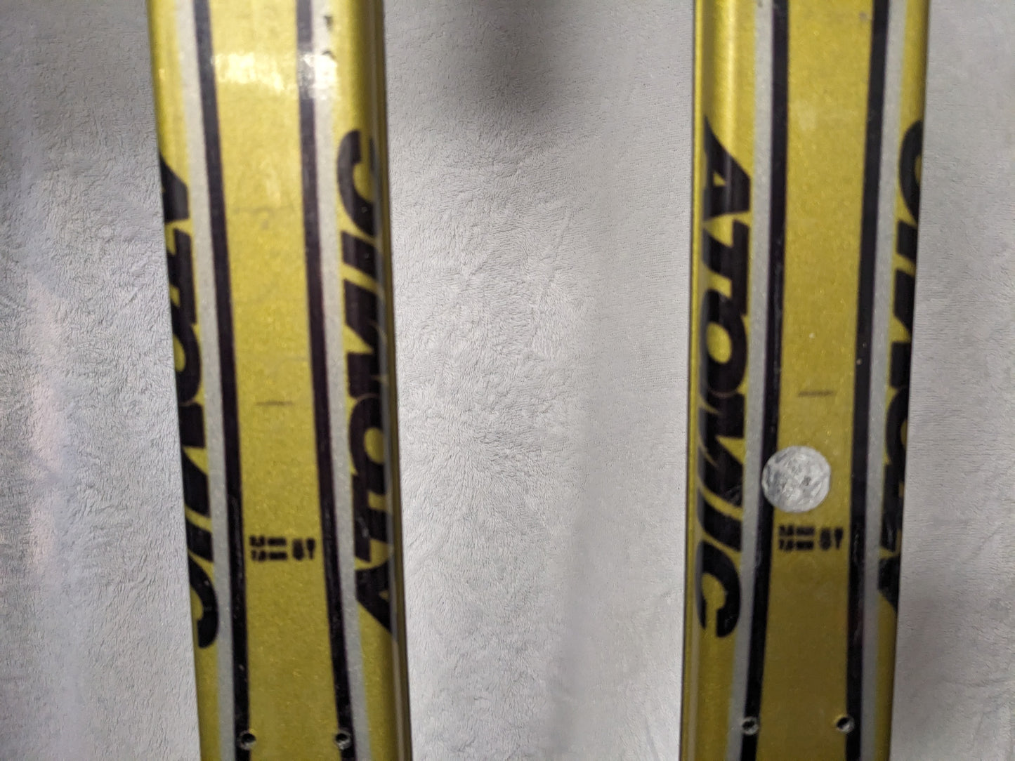 Atomic Beta Race SL=9 Skis *No Bindings* Size 140 Cm Color Green Condition Used