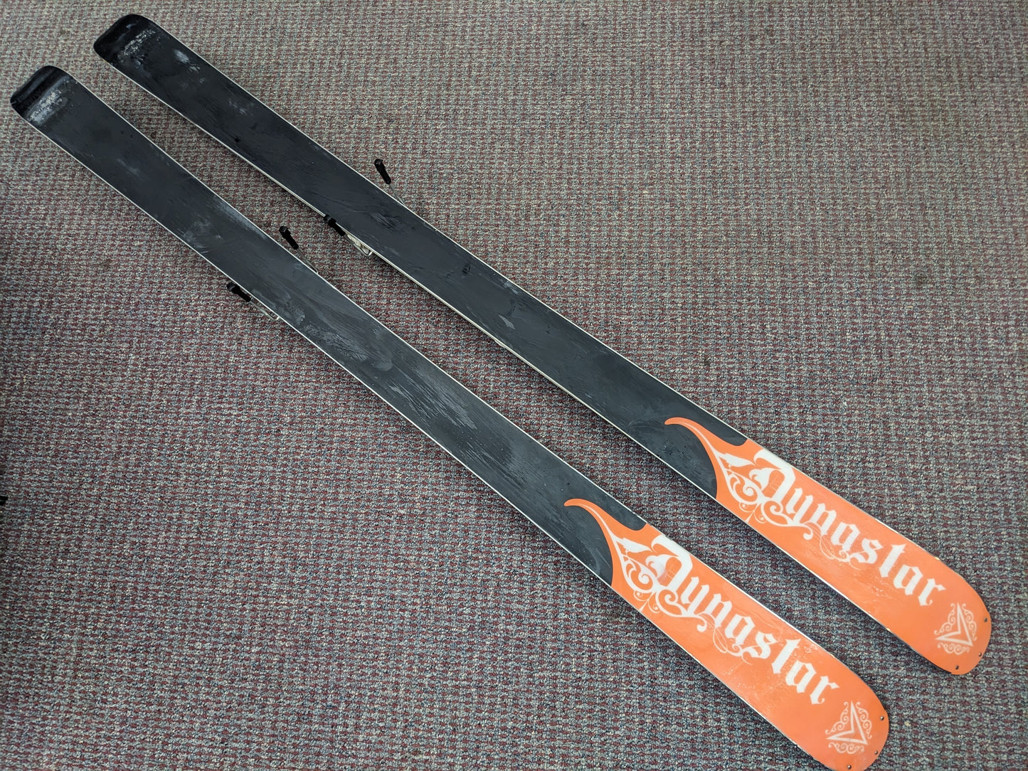 Dynastar Mythic Rider Skis w/Rossignol Bindings Size 172 cm Color Orange Used