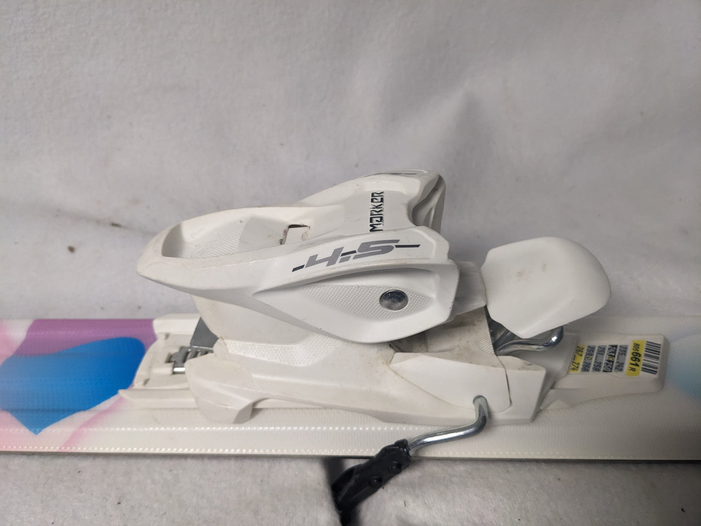 Volkl Chica Skis w/Marker Bindings Size 130 cm Color White Condition Used