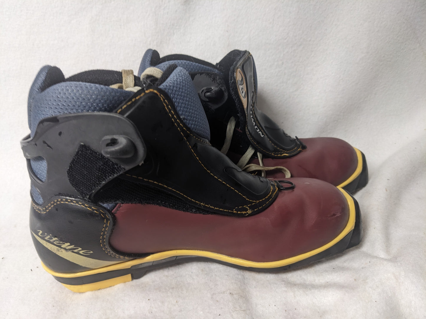 Salomon Vitane Cross Country SNS Profil Ski Boots Size 22 Color Maroon Used