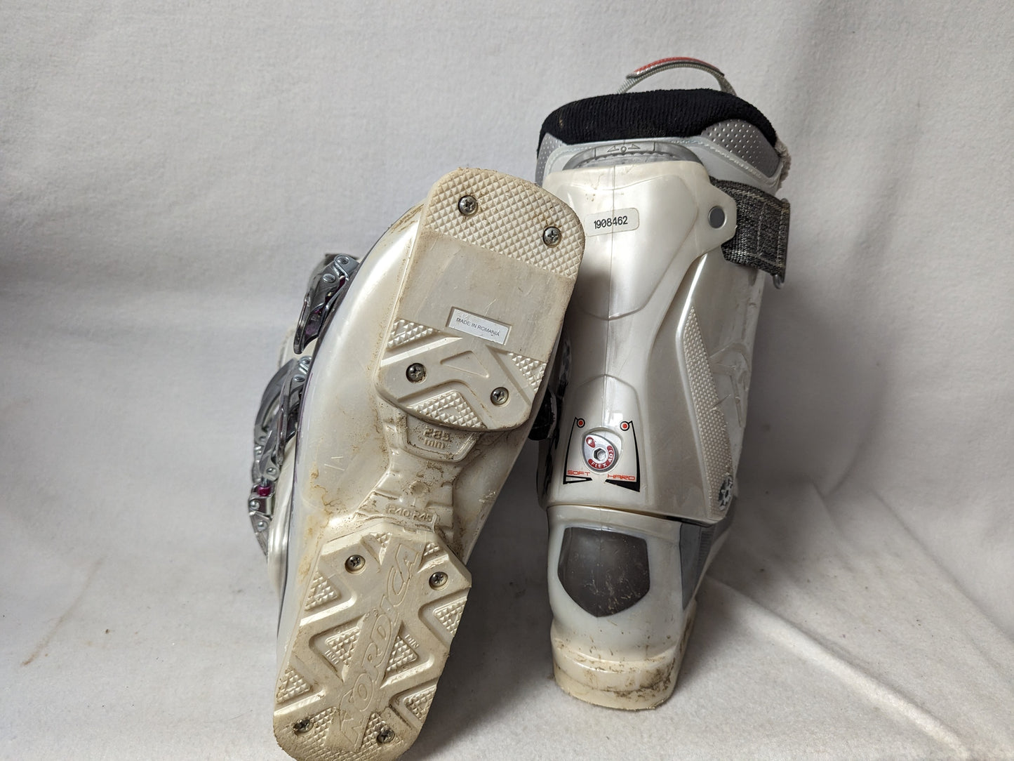 Nordica Hot Rod Women's Ski Boots Size 24.5 Color White Condition Used