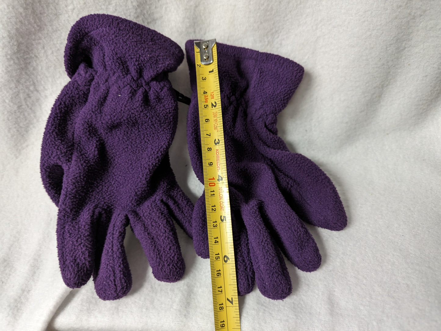 Fleece Gloves Size Youth Color Purple Condition Used