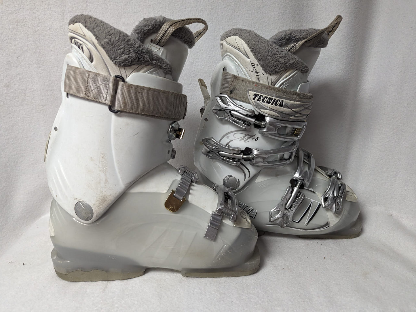 Tecnica Attiva M+8 Women's Ski Boots Size 23.5 Color White Condition Used