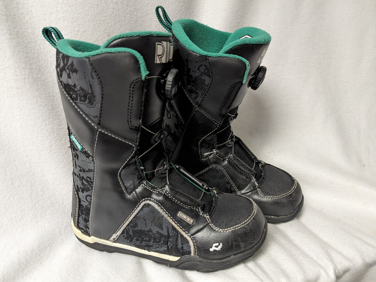 Ride Spark Boa Snowboard Boots Size 5 Color Black Condition Used