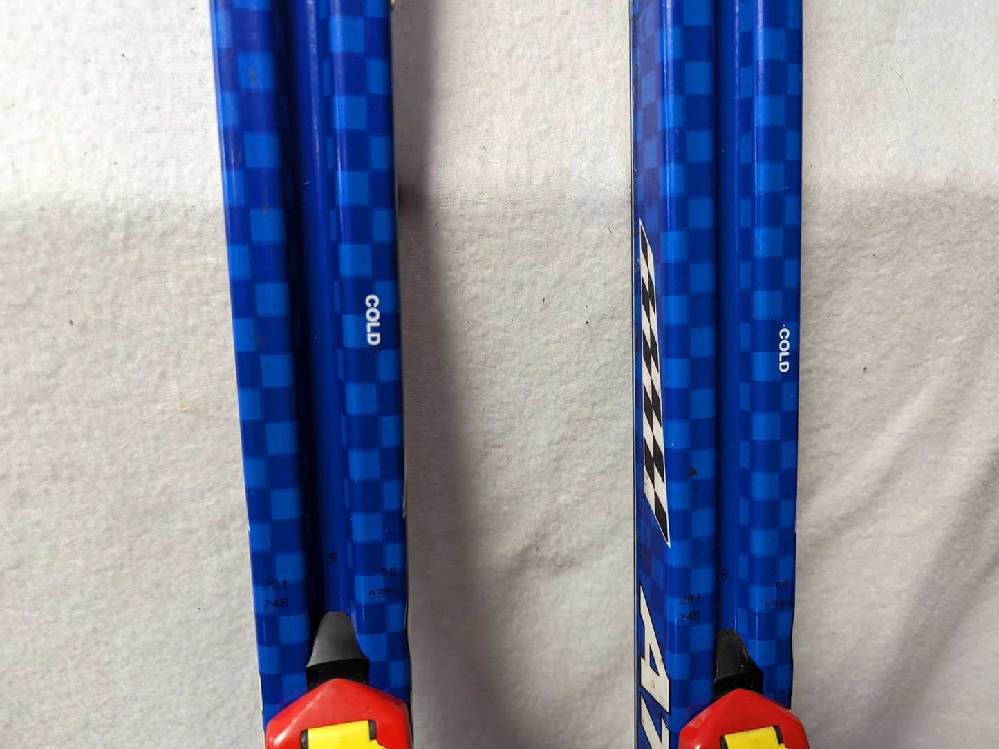 Atomic Beta Race Classic XC - Cross Country Skis w/NNN  Bindings Size 201 Cm Color Blue Condition Used