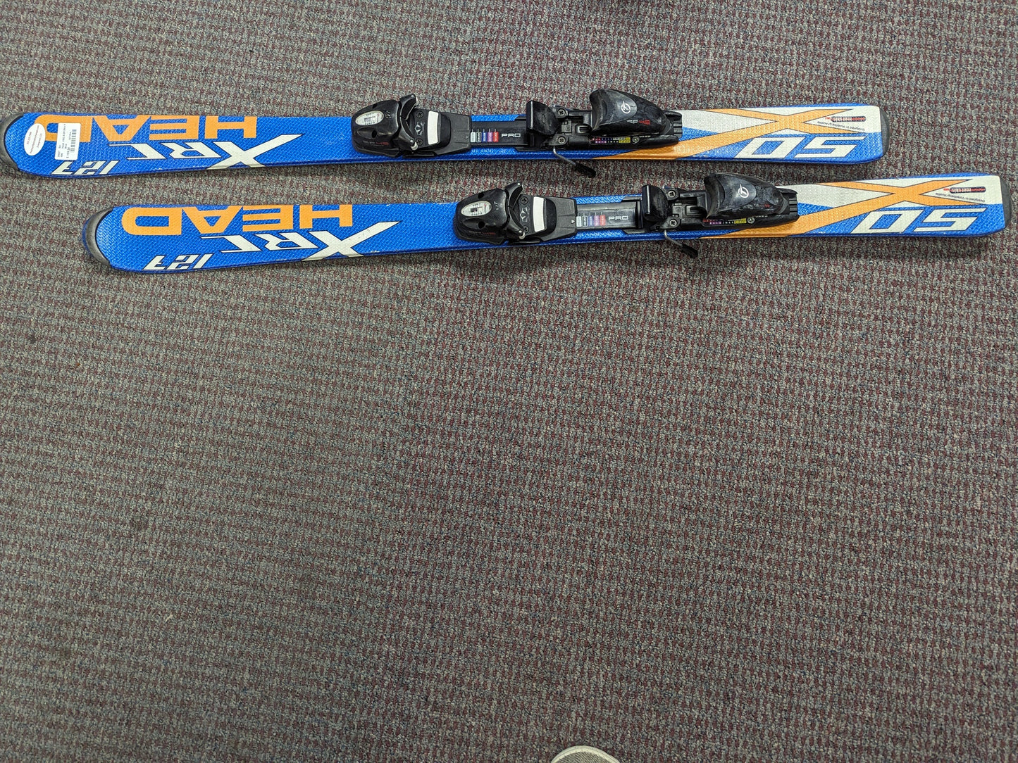 Head  XRC X-05 Skis w/Tyrolia Bindings Size 127 Cm Color Blue Condition Used