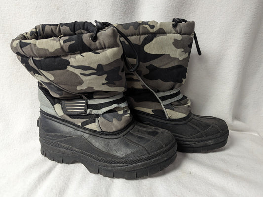 Kidconnection Insulated Snow Boots Size 5 Color Camo Condition Used