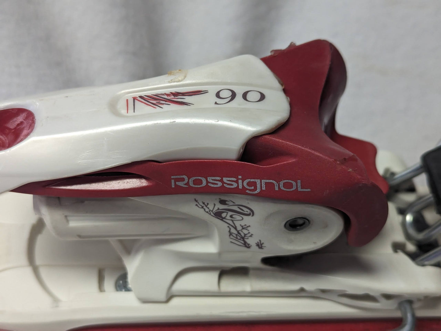 Rossignol Passion Youth Skis w/Rossignol Bindings Size 146 Cm Color Red Used