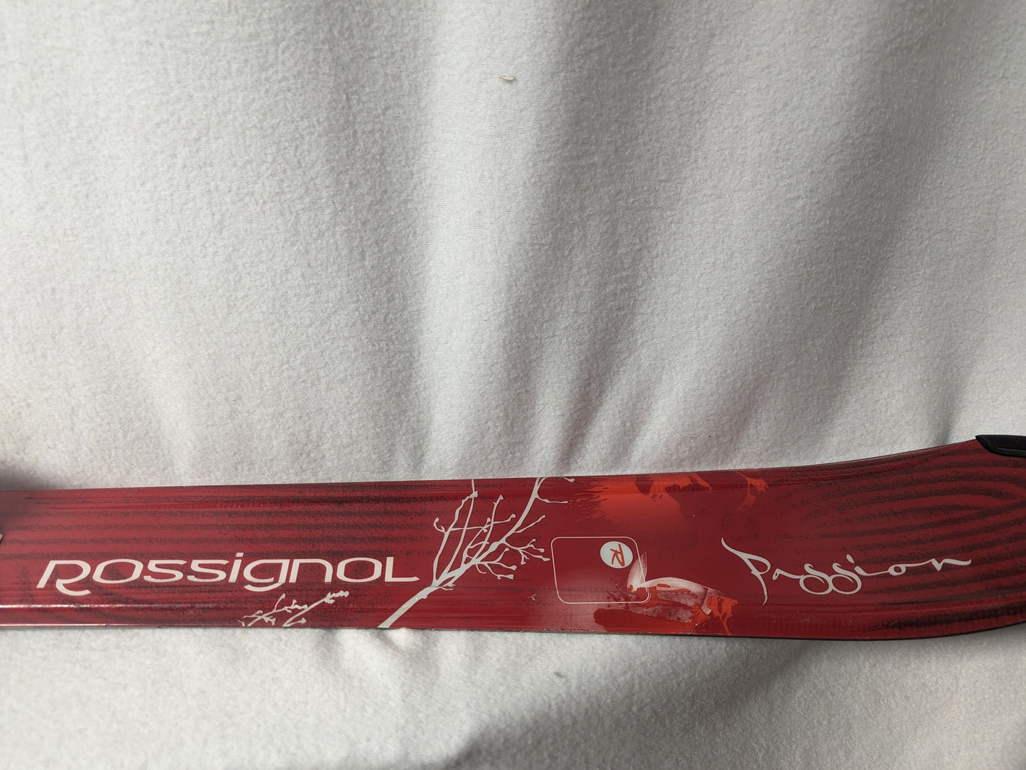 Rossignol Passion Youth Skis w/Rossignol Bindings Size 146 Cm Color Red Used