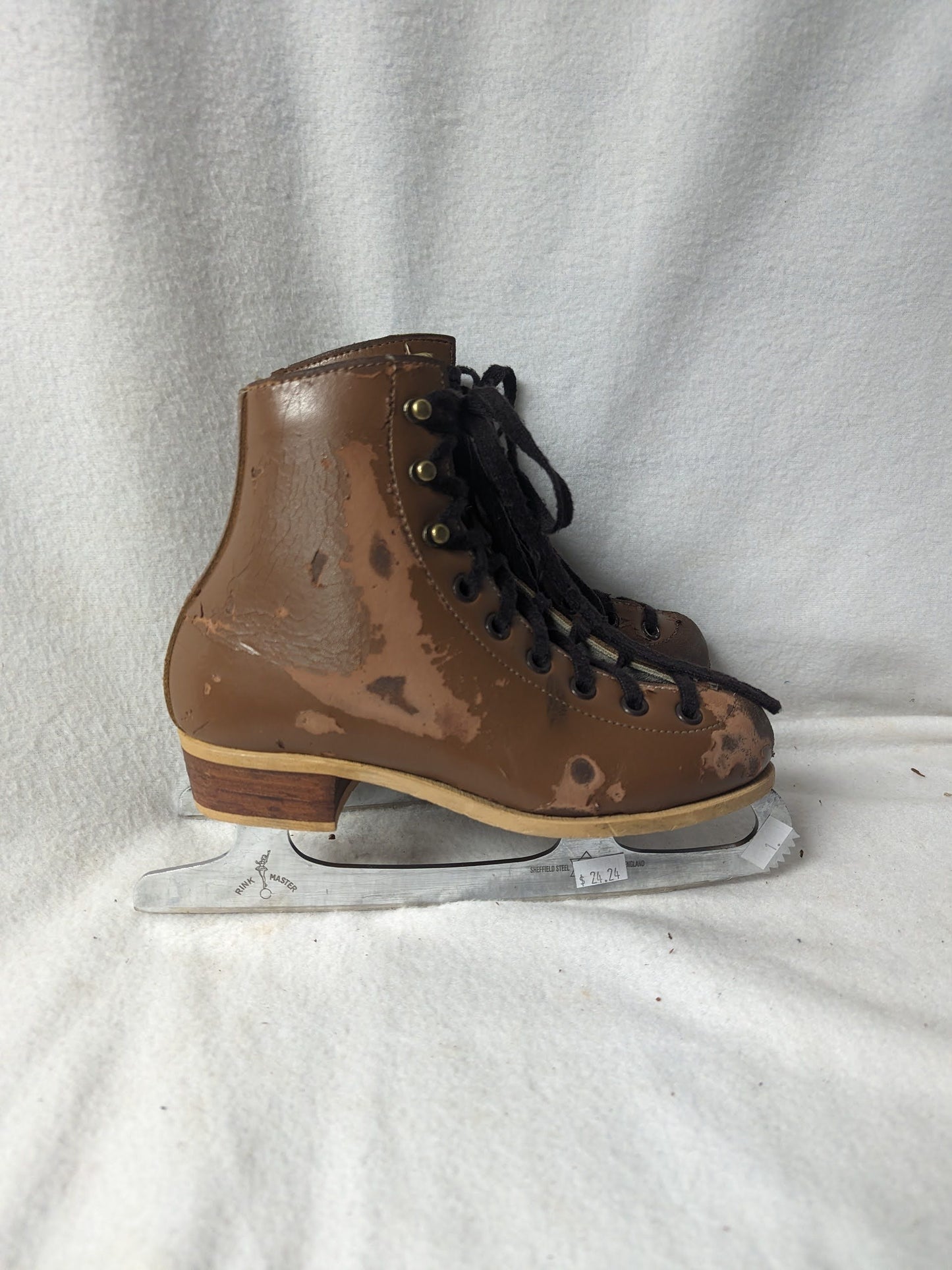 Rink Master Ice Skates Size 1 Color Brown Condition Used