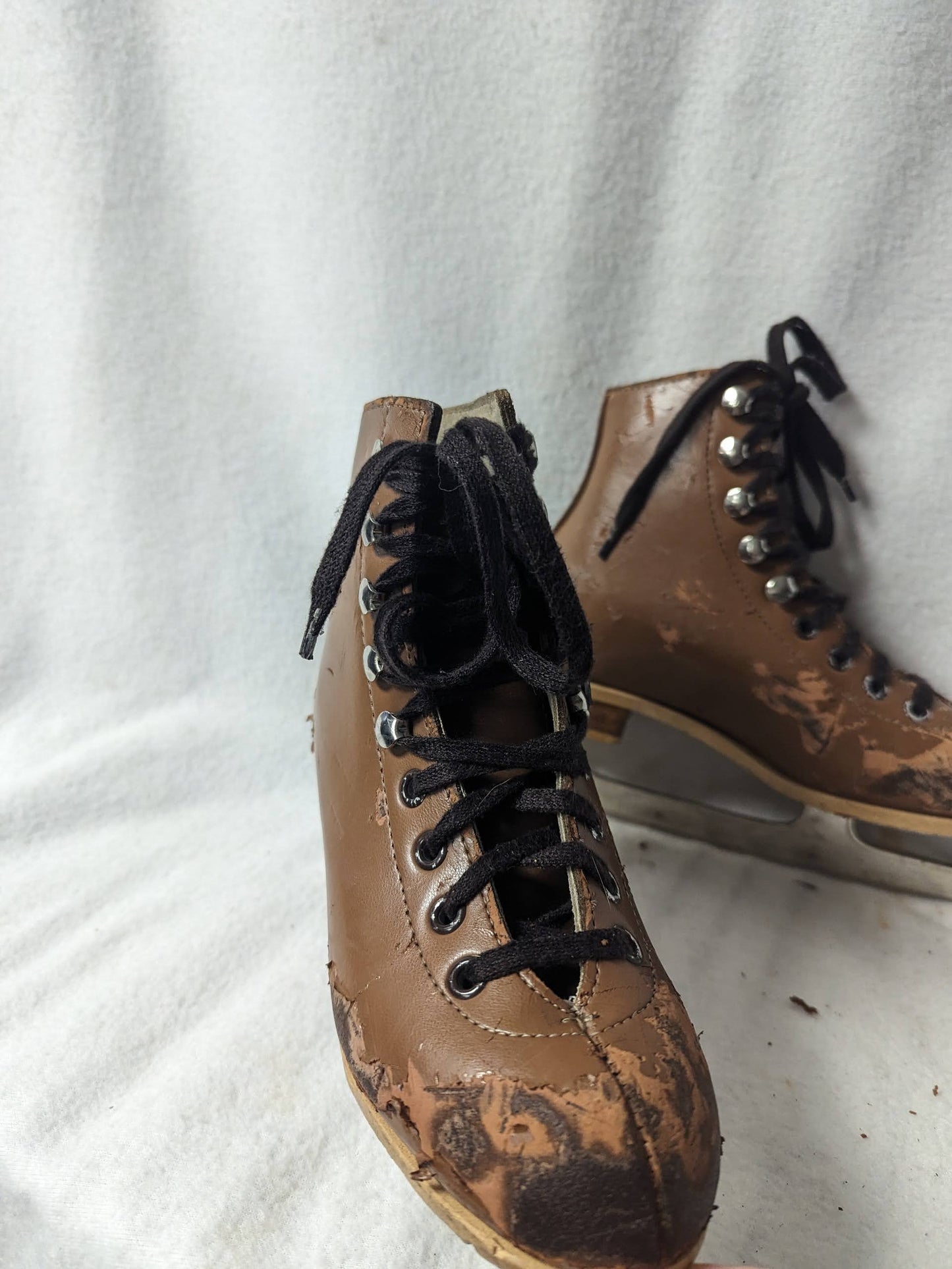 Rink Master Ice Skates Size 1 Color Brown Condition Used