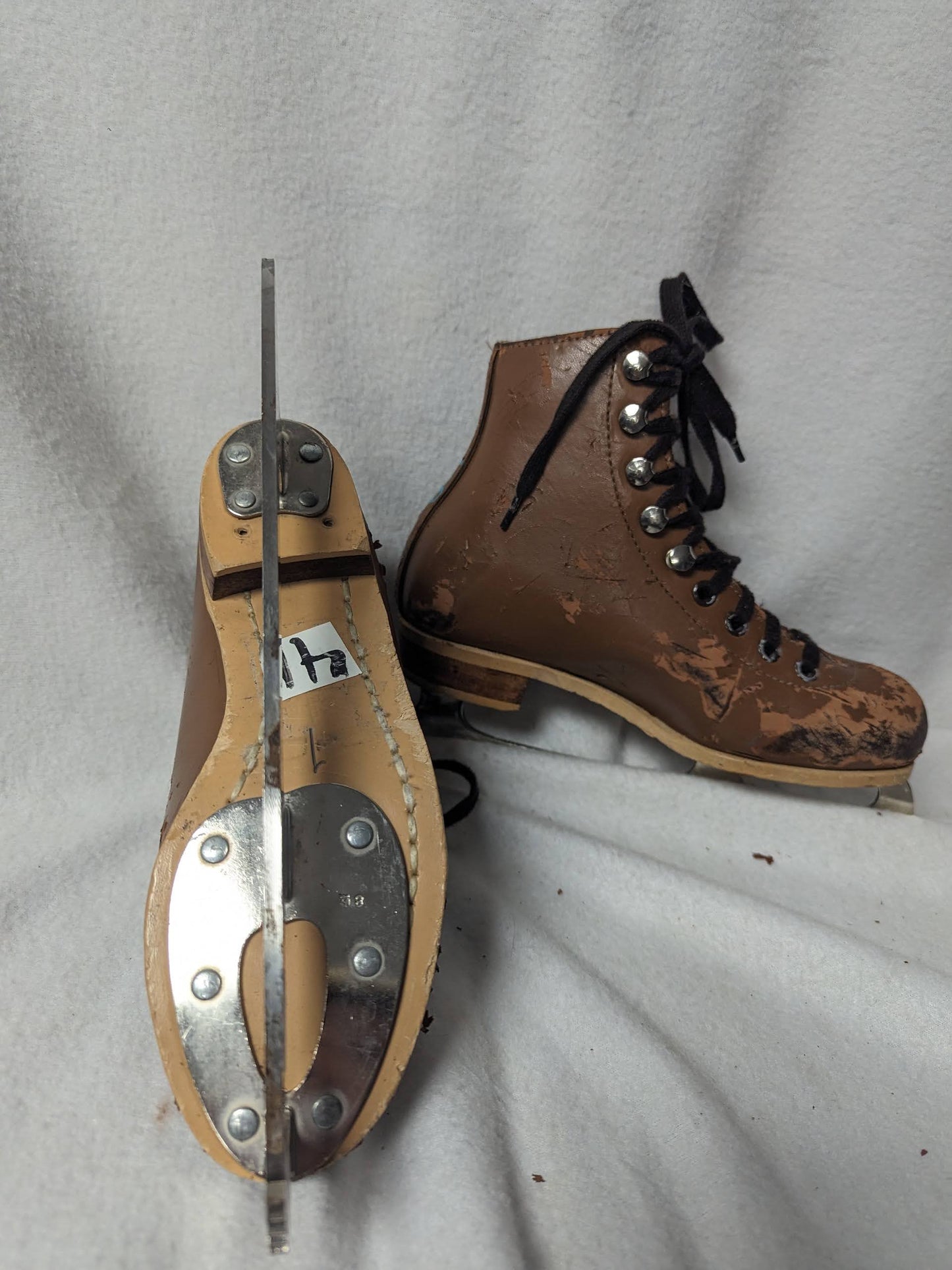 Rink Master Ice Skates Size 1 Color Brown Condition Used