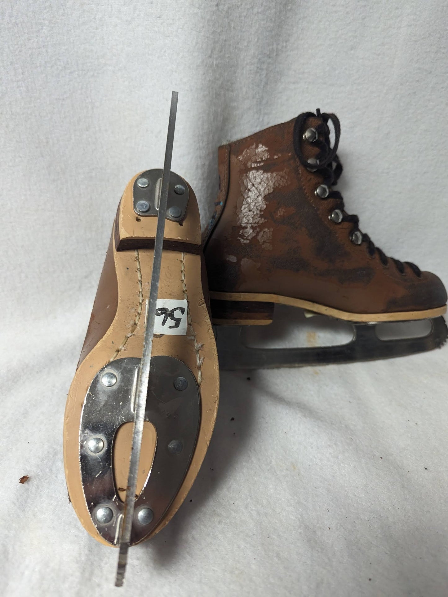 Rink Master Ice Skates Size 1 Color Brown Condition Used