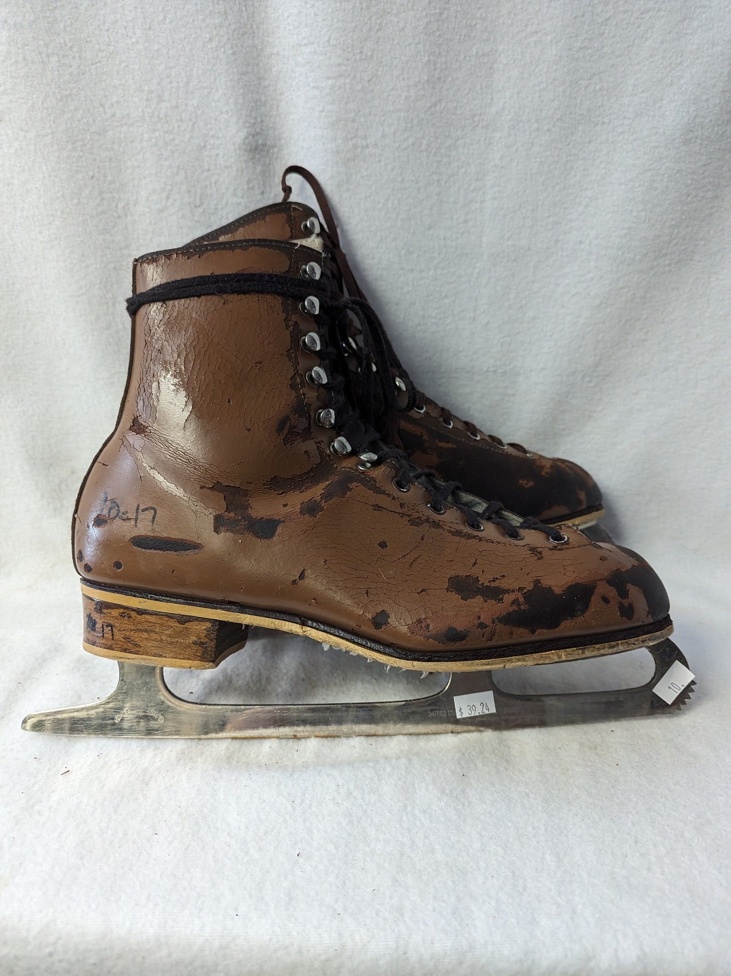 Rink Master Ice Skates Size 10 Color Brown Condition Used