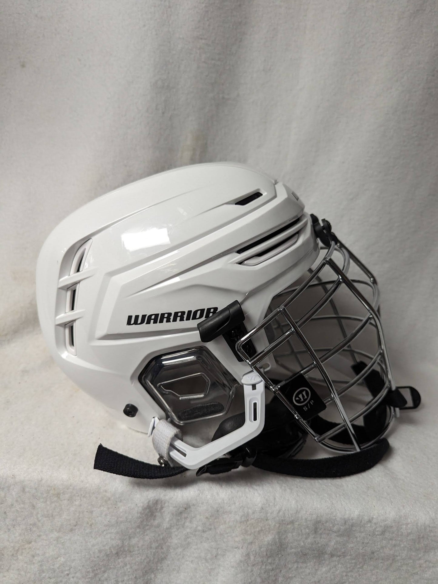 Warrior Youth Hockey Helmet W/ Cage Size Youth Small Color White Condition Used