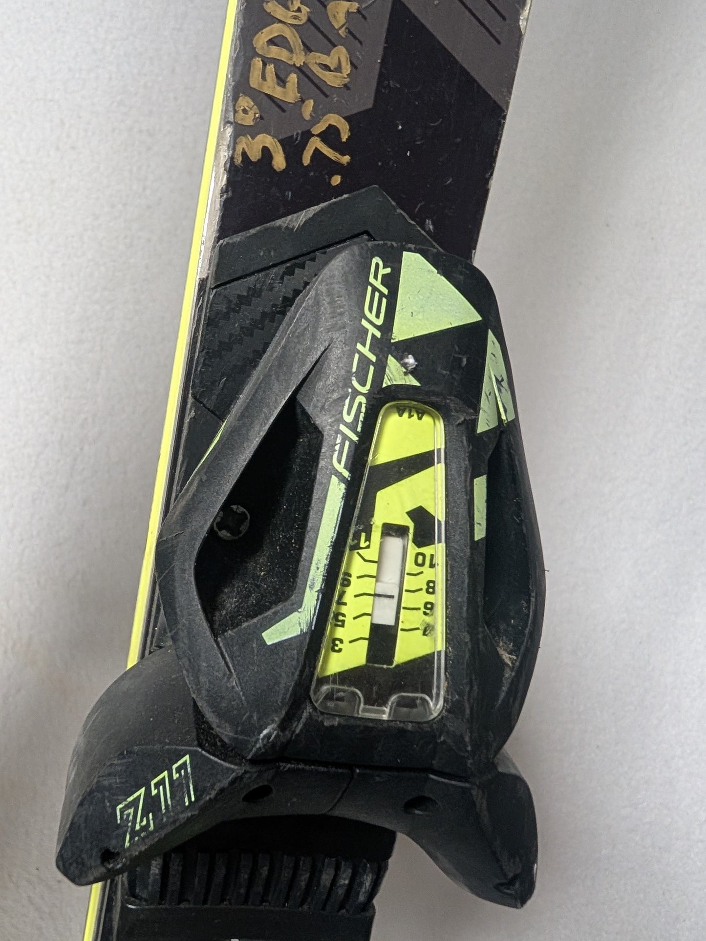 Fischer RC4 GS Skis w/Fischer Z11 Bindings Size 162Cm Color Black Condition Used