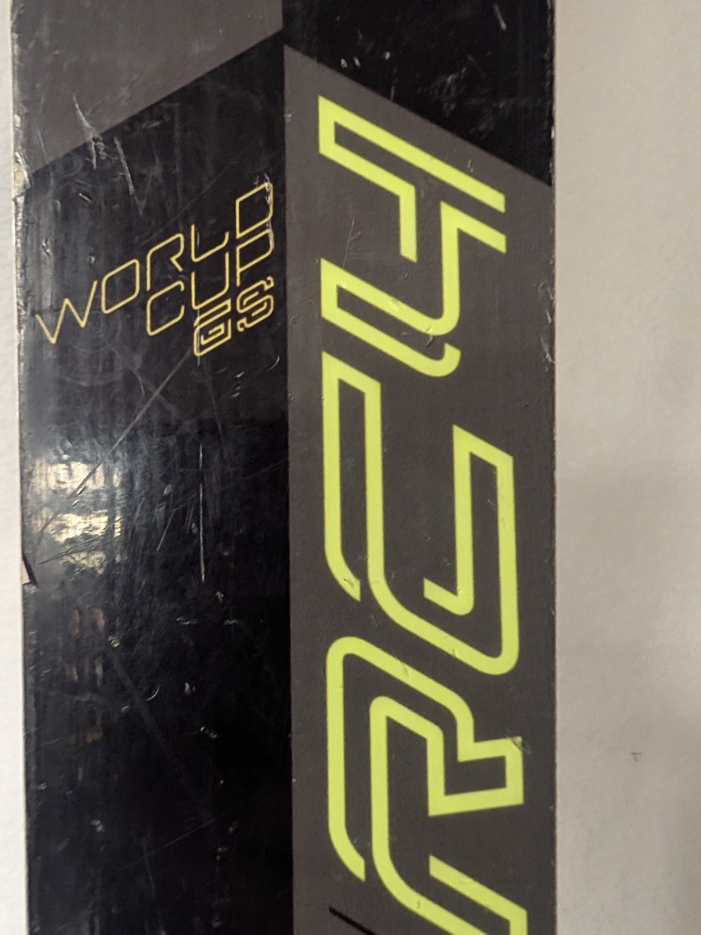 Fischer RC4 GS Skis w/Fischer Z11 Bindings Size 162Cm Color Black Condition Used