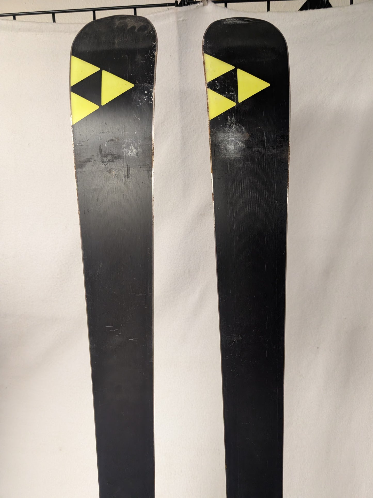 Fischer RC4 GS Skis w/Fischer Z11 Bindings Size 162Cm Color Black Condition Used