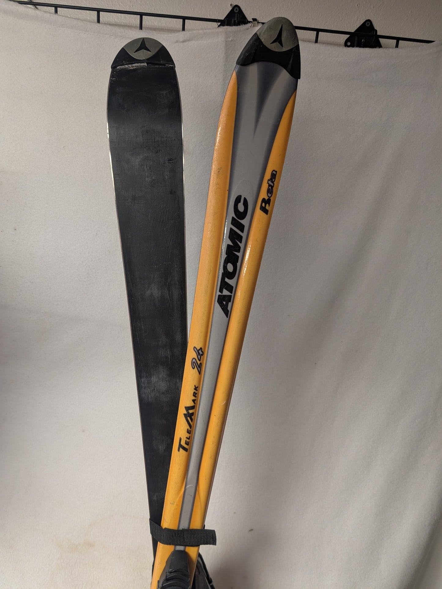 Atomic Beta TM24 Skis Telemark Bindings Size 170cm Color Yellow Condition Used