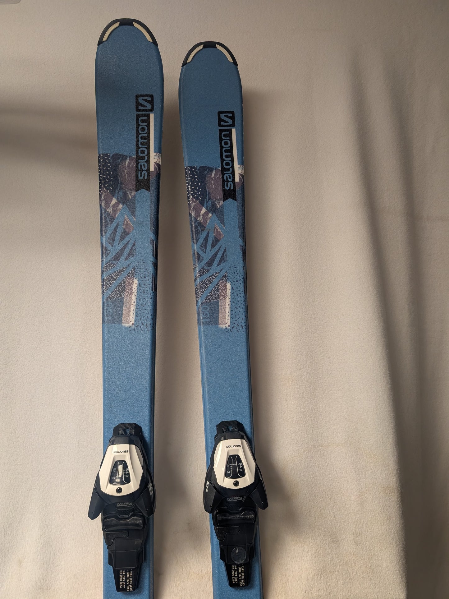 Salomon QST Jr Skis w/Salomon 6 Grip Walk Bindings Size 150 Cm Blue Used