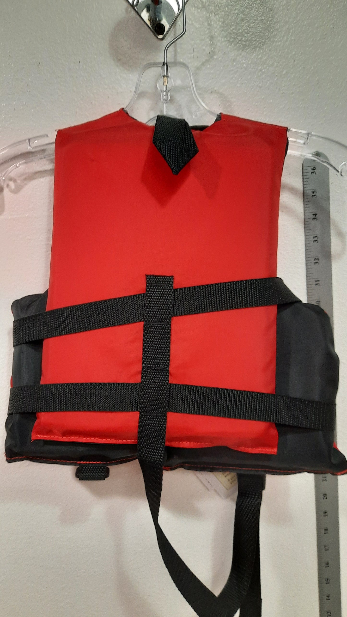 Flowt Life Vest PFD Type III Size Child 30-50 lbs Red NEW