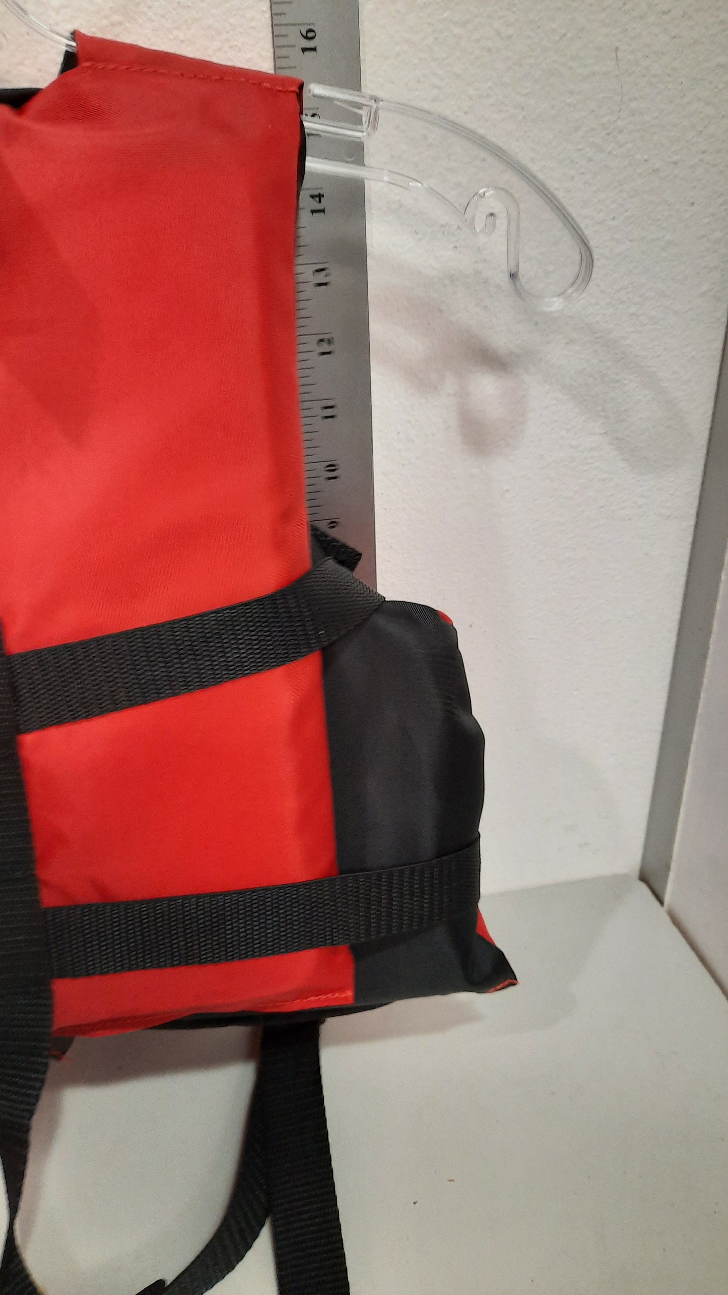 Flowt Life Vest PFD Type III Size Child 30-50 lbs Red NEW