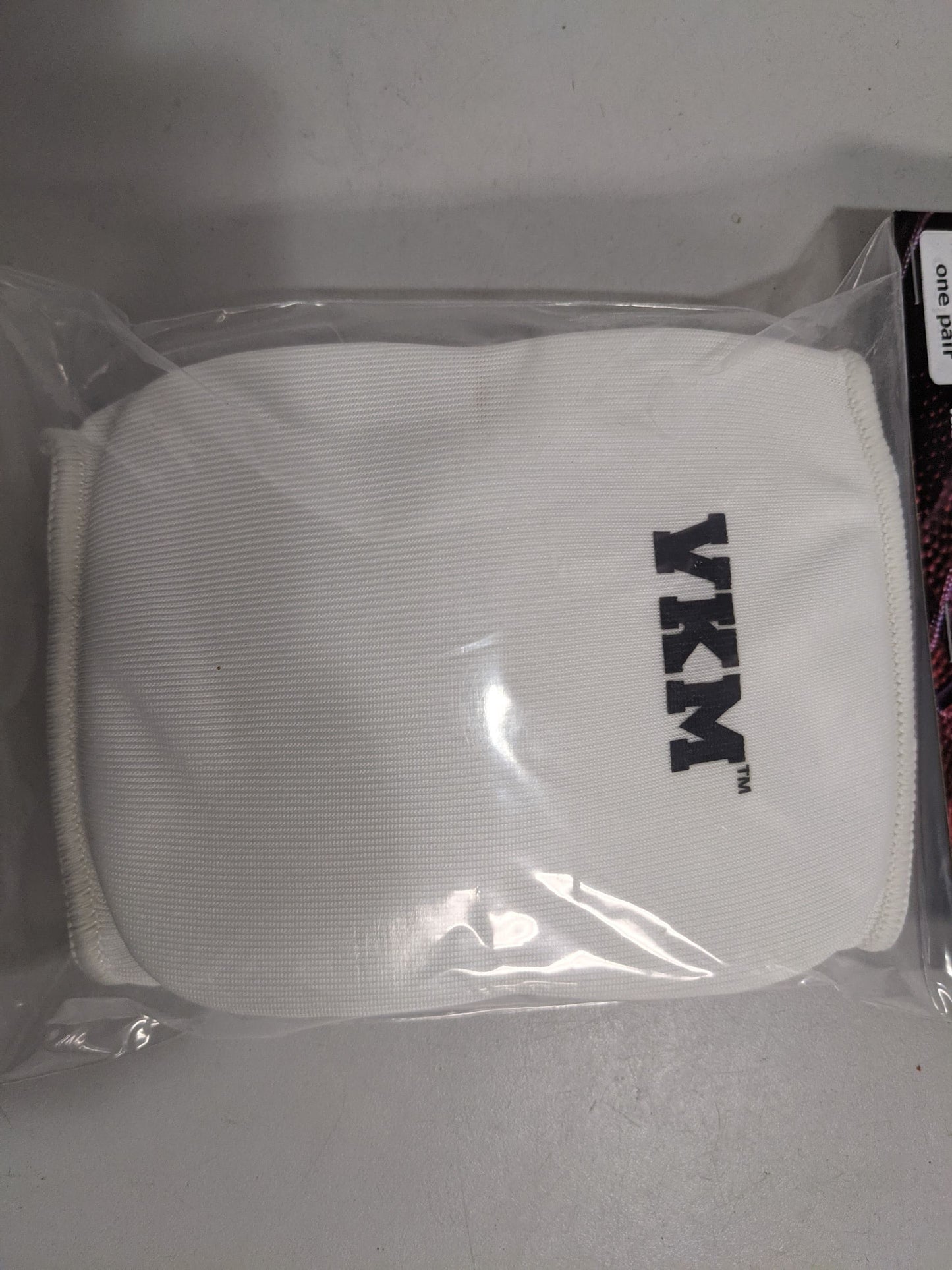 VKM Deluxe Basketball Knee Pads White Extra Small Protective Gear Condition New