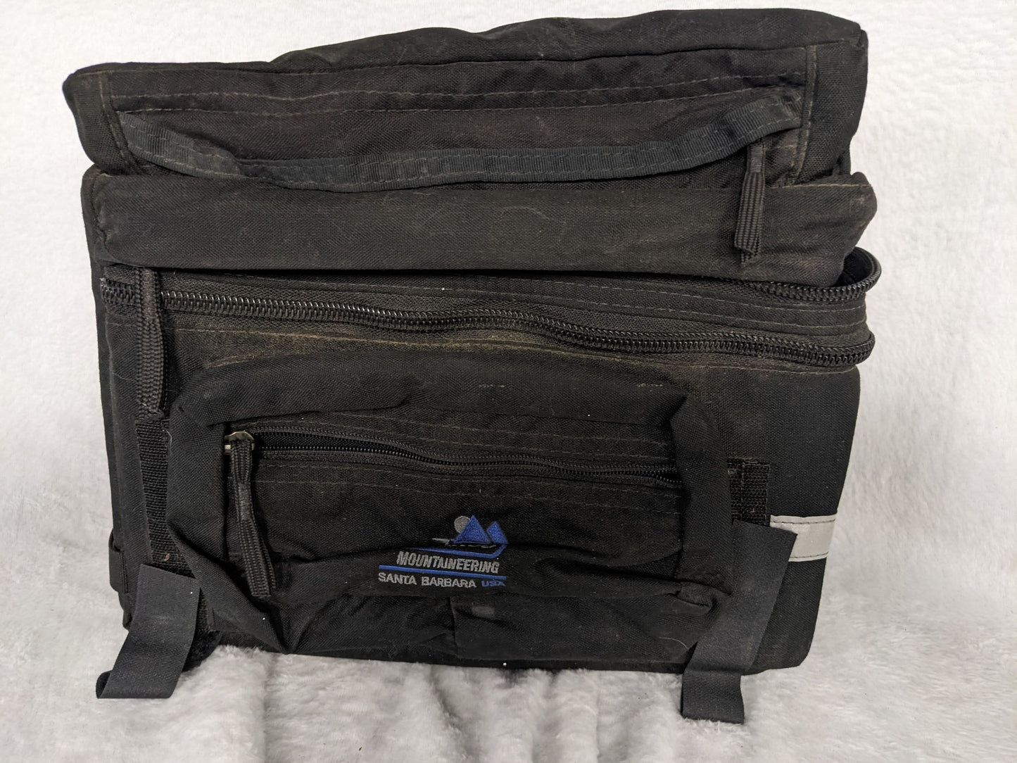 Jando Mountaineering Cooler Size 12 In x 10 In x 8 In Color Black Used