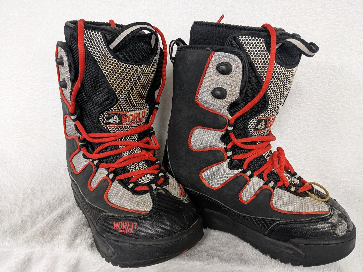 World Industries Snowboard Boots Size 6 Color Black Condition Used