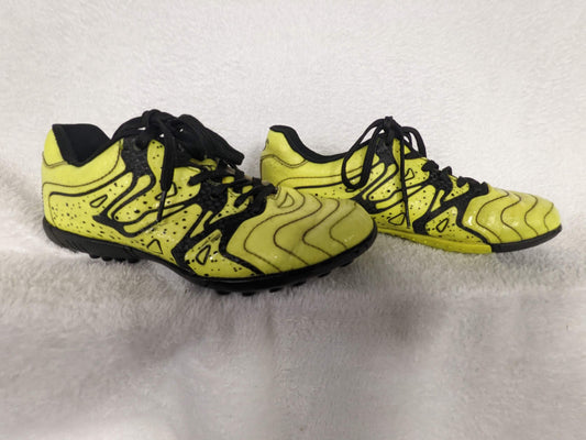 Roonasn Cleats Size 3.5 Color Yellow Condition Used