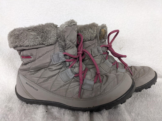 Columbia Waterproof Women's Snow Boots Size 5 Color Gray Condition Used