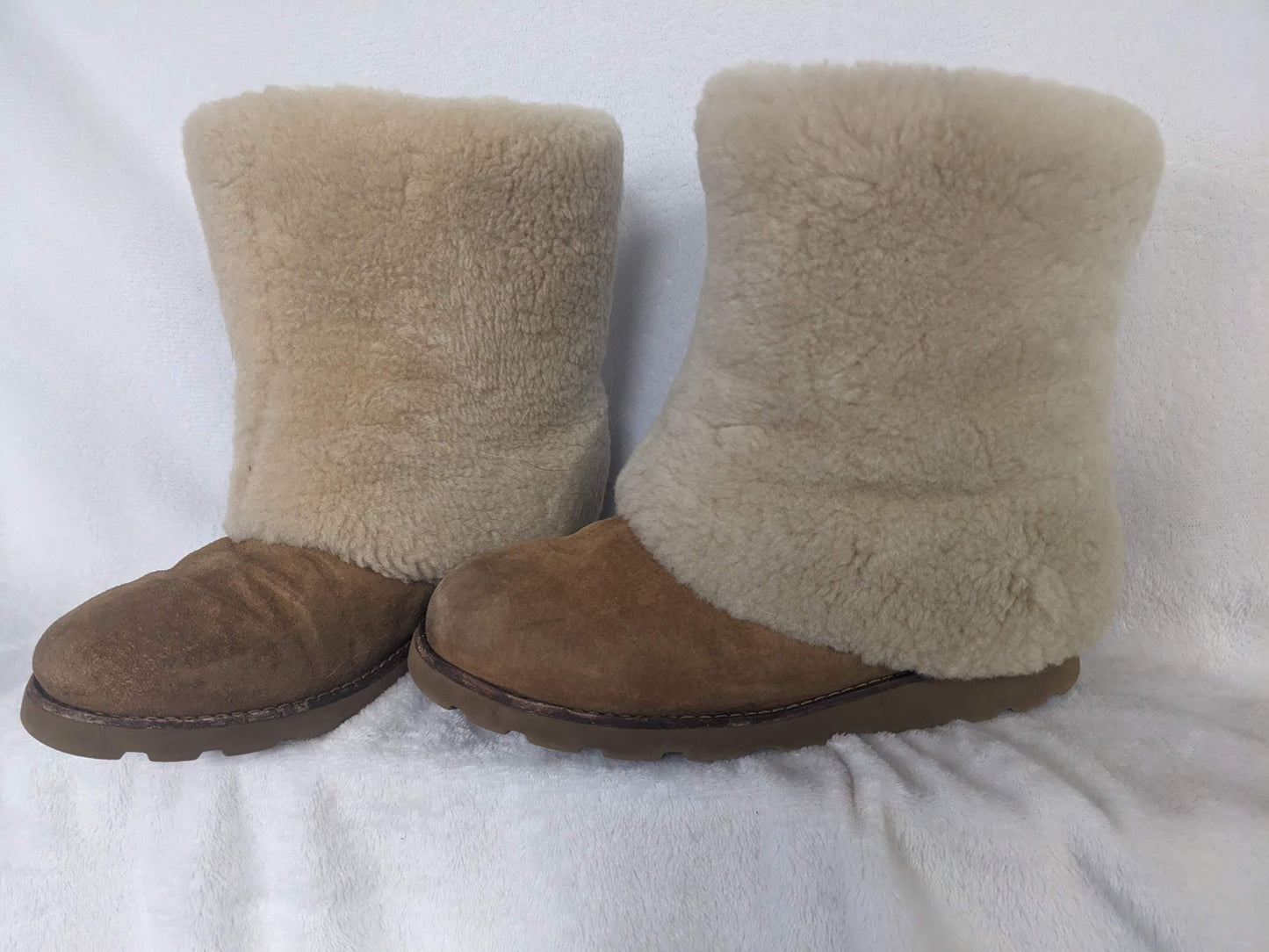 Ugg Fleece Lined Snow Boots Size 7 Color Brown Condition Used