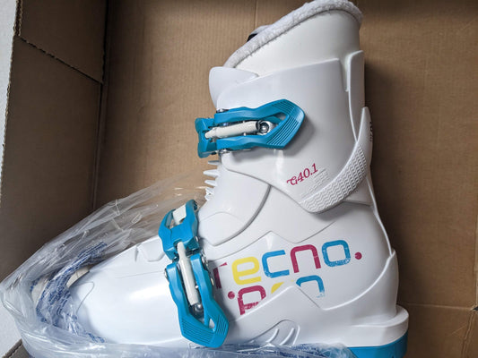 Tecnopro Youth Ski Boots Mondo Size 23 New